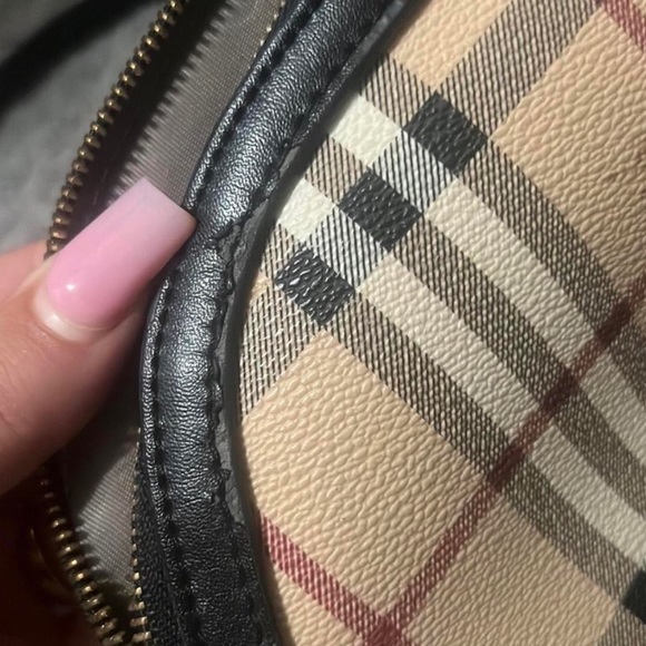 Burberry purse - Picture 2 of 4